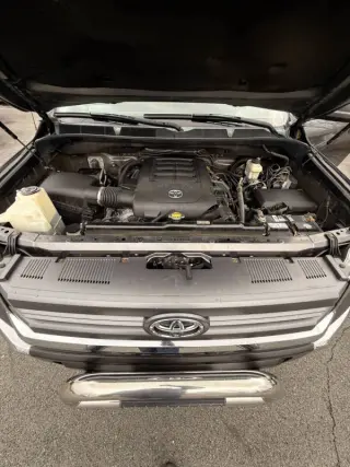 2014 Toyota Tundra SR5