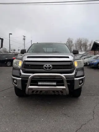 2014 Toyota Tundra SR5