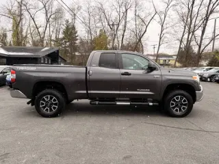 2014 Toyota Tundra SR5