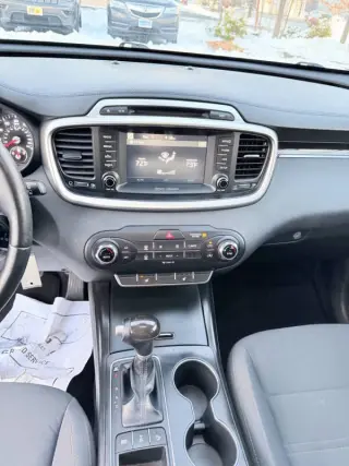 2017 Kia Sorento LX