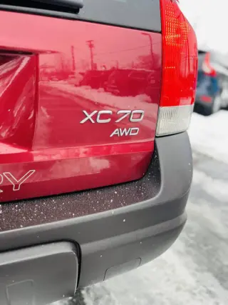 2004 Volvo XC70