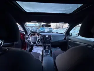 2013 Chrysler 200 Limited