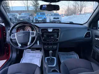 2013 Chrysler 200 Limited