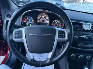 2013 Chrysler 200 Limited