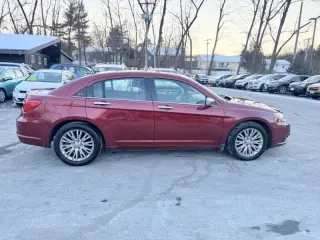 2013 Chrysler 200 Limited