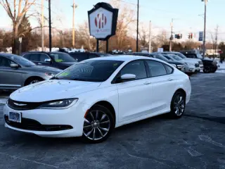 2015 Chrysler 200 S