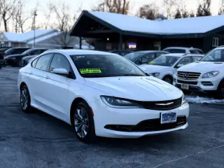 2015 Chrysler 200 S