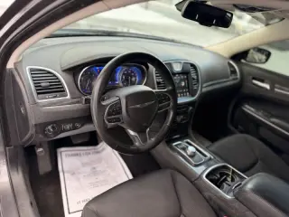 2019 Chrysler 300 Touring