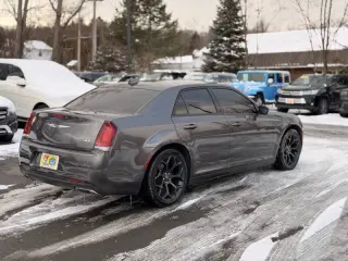 2019 Chrysler 300 Touring