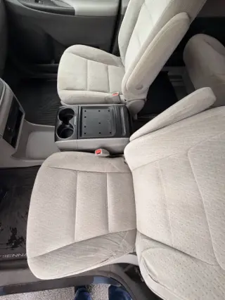 2015 Toyota Sienna LE 8-Passenger