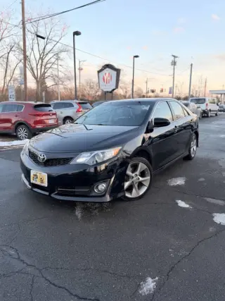 2014 Toyota Camry SE