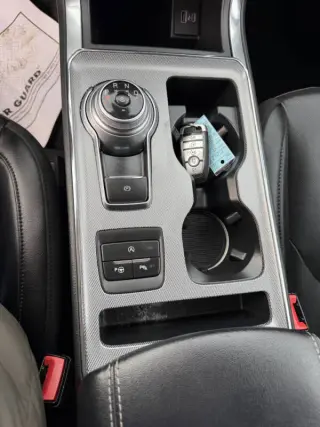2021 Ford Edge Titanium