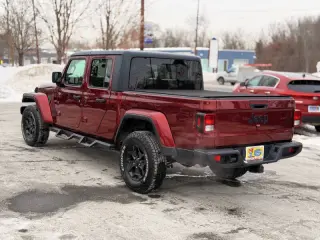 2021 Jeep Gladiator Willys Sport