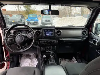 2021 Jeep Gladiator Willys Sport