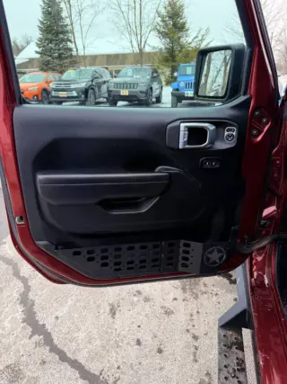 2021 Jeep Gladiator Willys Sport