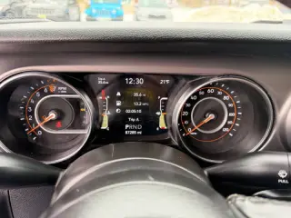 2021 Jeep Gladiator Willys Sport