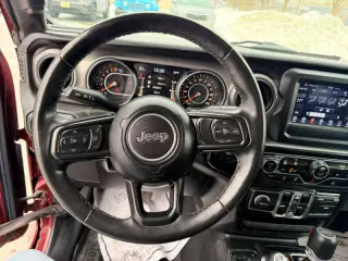 2021 Jeep Gladiator Willys Sport