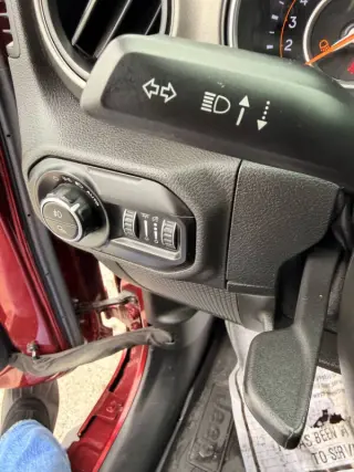 2021 Jeep Gladiator Willys Sport