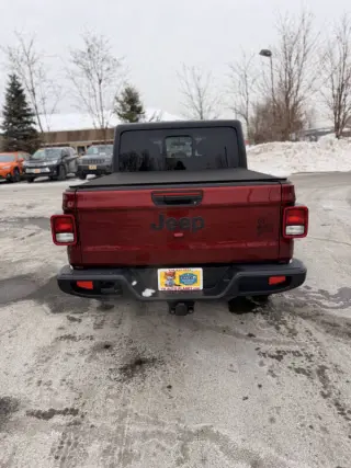 2021 Jeep Gladiator Willys Sport