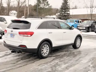 2016 Kia Sorento LX V6