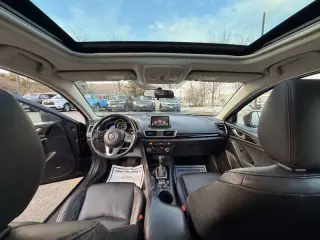2015 Mazda MAZDA3 i Grand Touring