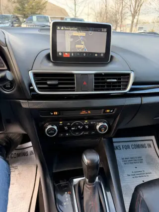 2015 Mazda MAZDA3 i Grand Touring