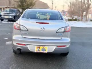 2013 Mazda MAZDA3 i Sport