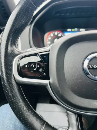 2017 Volvo XC90 T6 R-Design
