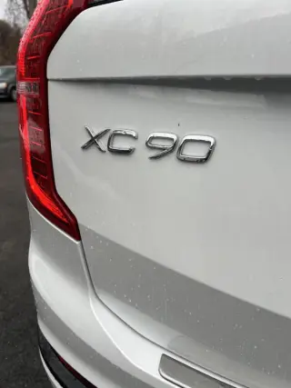 2017 Volvo XC90 T6 R-Design
