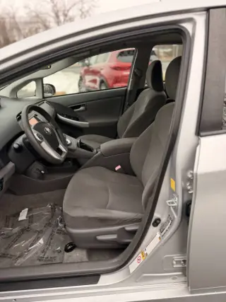 2010 Toyota Prius III