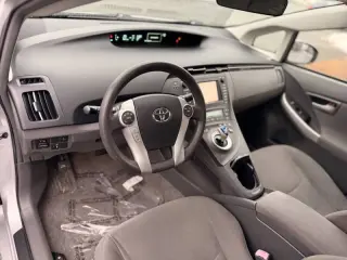 2010 Toyota Prius III