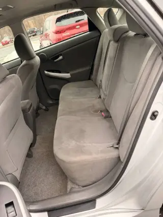 2010 Toyota Prius III