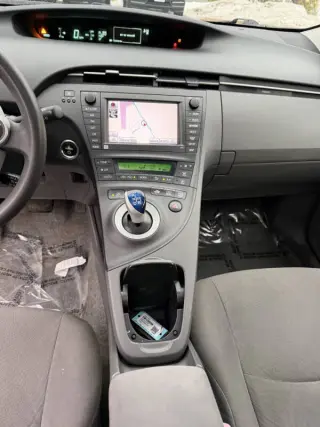 2010 Toyota Prius III