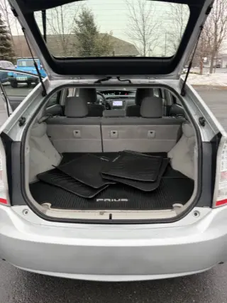 2010 Toyota Prius III