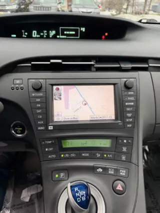 2010 Toyota Prius III