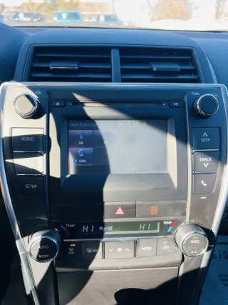 2017 Toyota Camry Hybrid LE