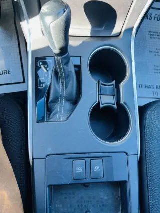 2017 Toyota Camry Hybrid LE