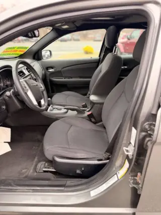 2012 Chrysler 200 Touring