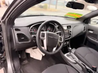 2012 Chrysler 200 Touring