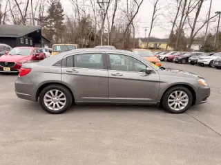 2012 Chrysler 200 Touring