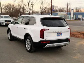 2022 Kia Telluride LX
