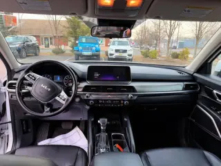 2022 Kia Telluride LX