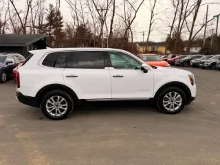 2022 Kia Telluride LX