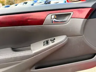 2005 Toyota Camry Solara SLE V6