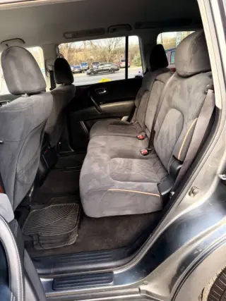 2017 Nissan Armada SV