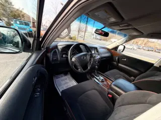 2017 Nissan Armada SV