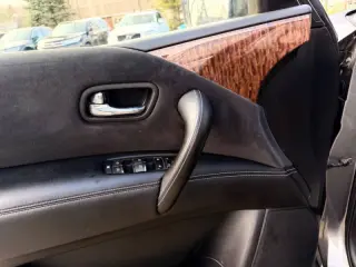 2017 Nissan Armada SV
