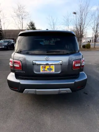2017 Nissan Armada SV