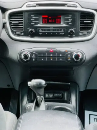 2016 Kia Sorento L