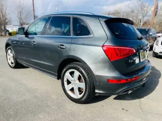 2012 Audi Q5 3.2 quattro Premium Plus